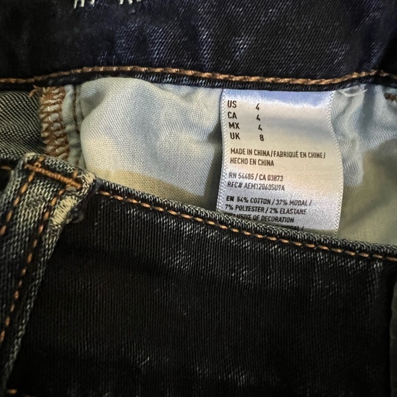 American Eagle, Hi-Rise Shortie, Size 4 - Picture 3 of 3